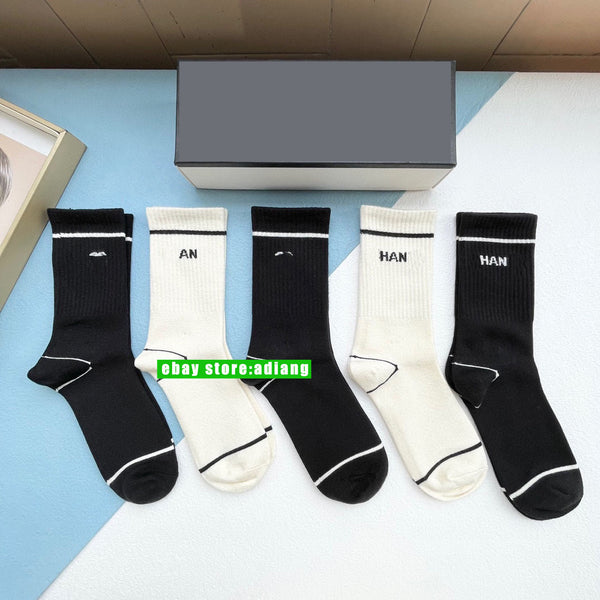 5 pairs black white embroidery cotton fashion tube socks soft women 2024 high quality