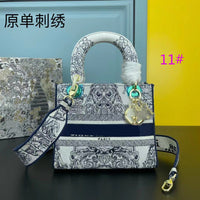 Top quality 16 colors 24*20*11cm handle +wide strap bag 8002# 2022 new