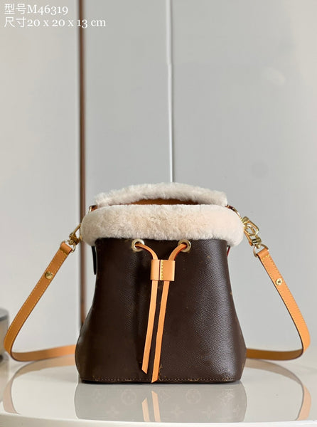 20cm top quality brown canvas fleece Drawstring Bucket bag mini crossbody bag women 2022